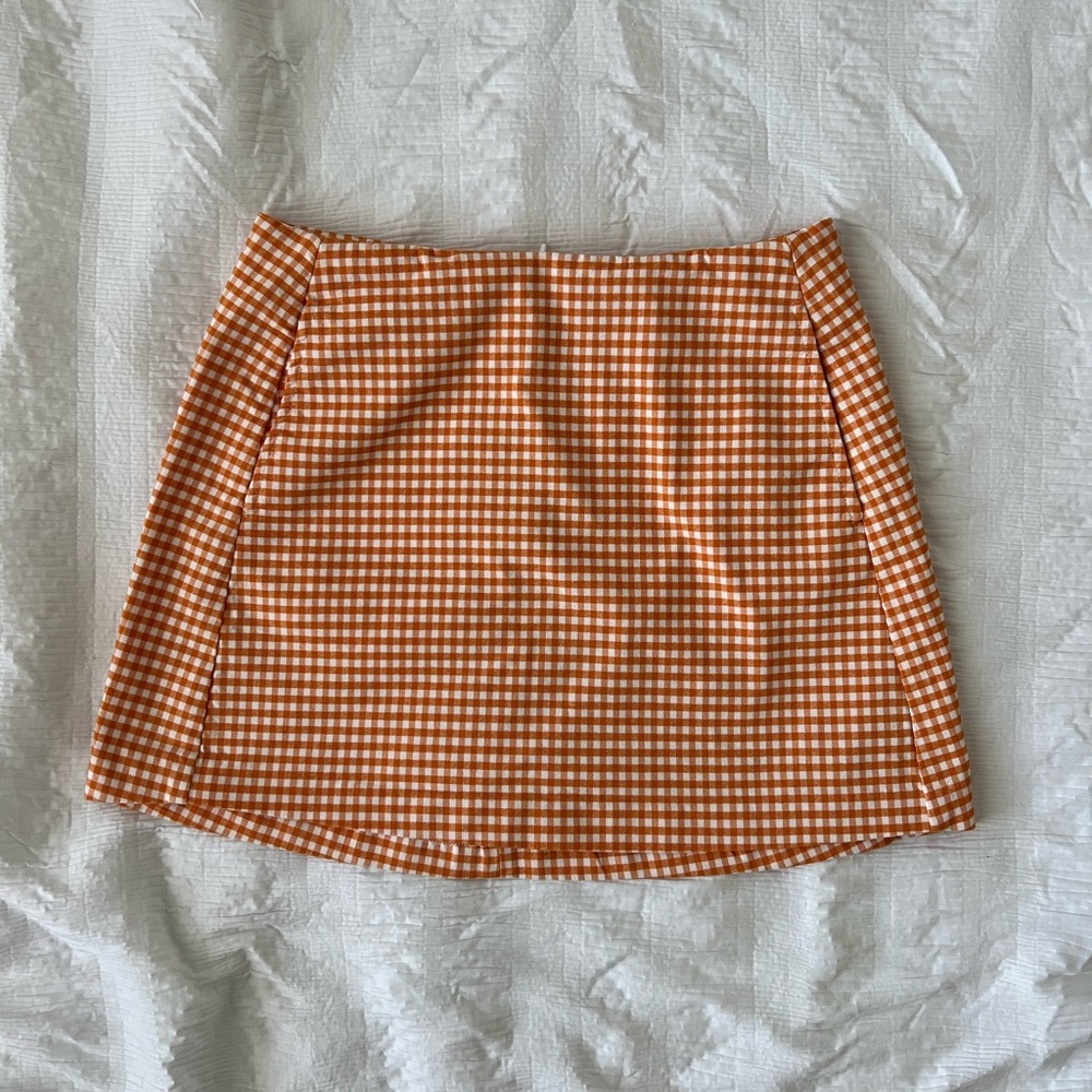 URBAN OUTFITTER gingham mini skirt size XS